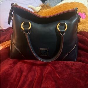 Dooney and Bourke Florentine satchel 38 NAVY. LIKE NEW!